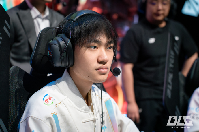 探索中国足 探索中国足